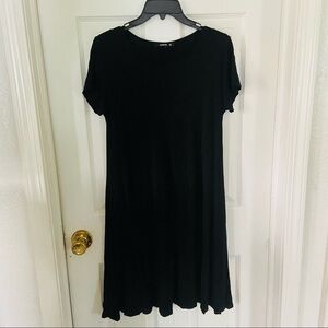 ANNABELLE black short sleeve stretchy pocket side mini dress size small